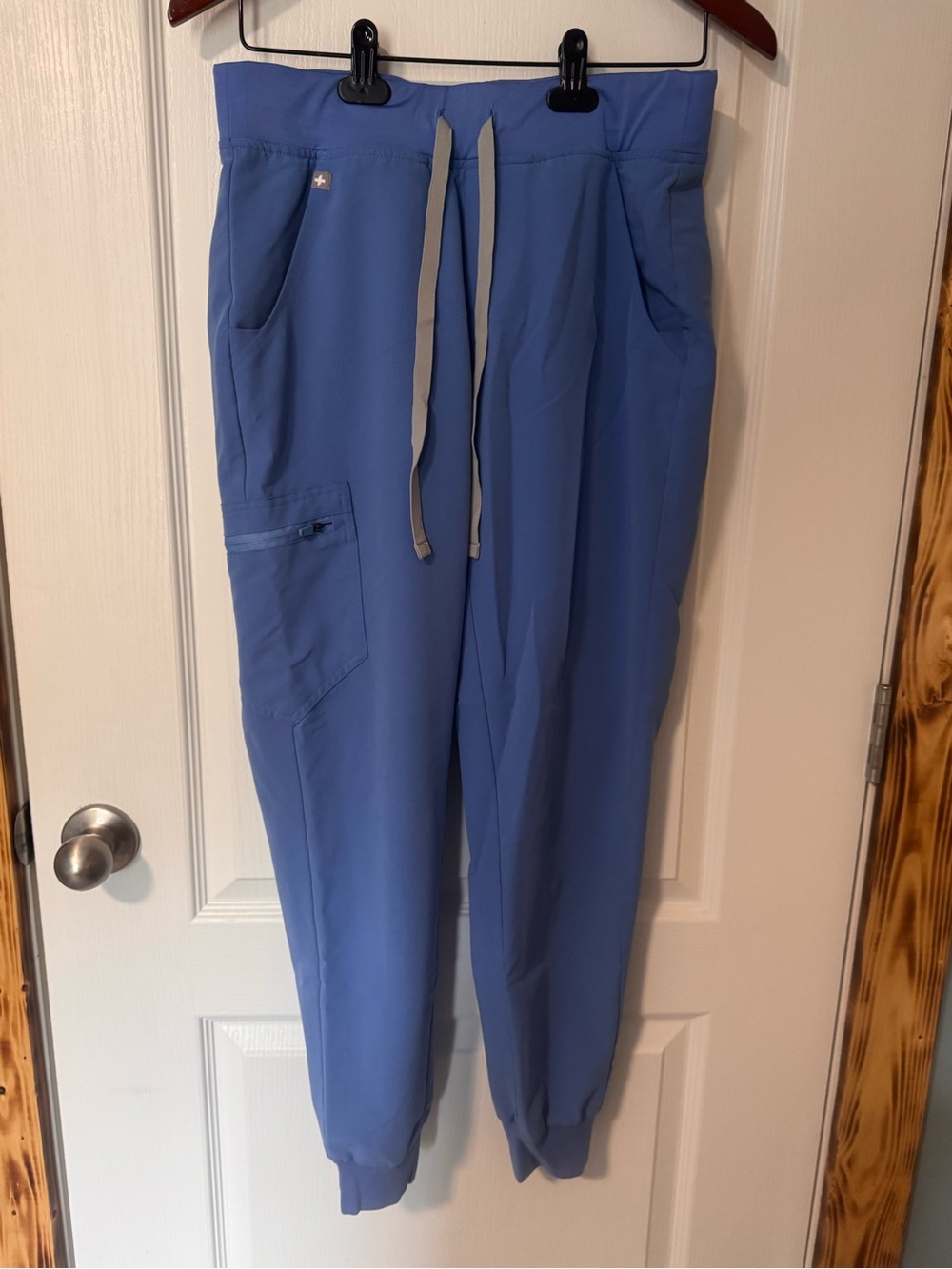 Figs Women's Jogger Scrub Pants in ceil Blue